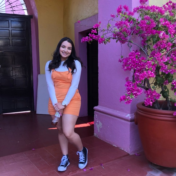 Meet your Posher, Kim - Picture 1 of 1